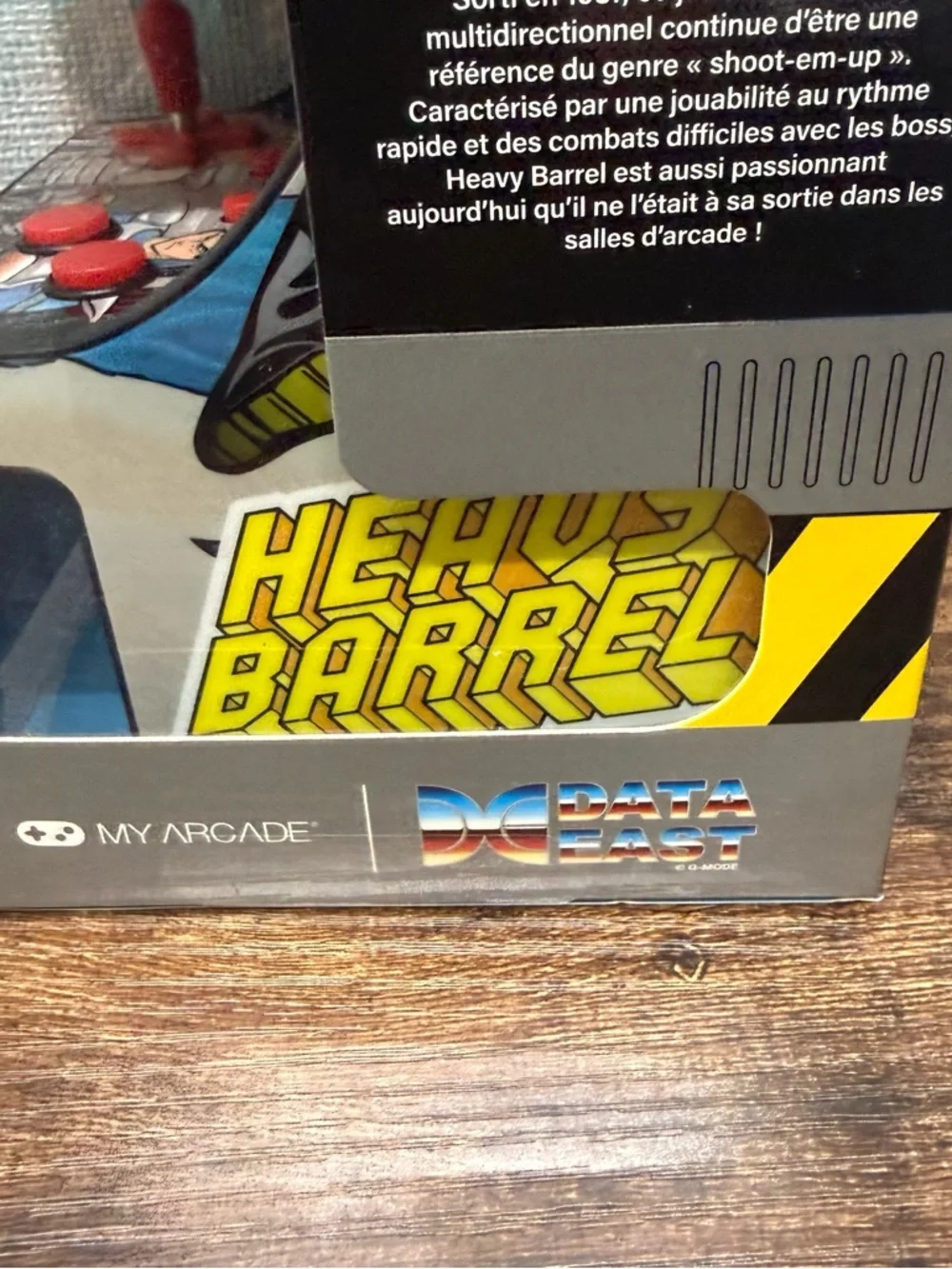 Arcade Micro Player - Blue Box with Red Controls - Picture 6 of 7